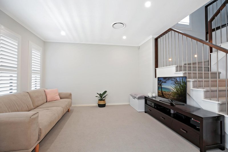 Photo - 22 Prospect Avenue, Glenmore Park NSW 2745 - Image 2