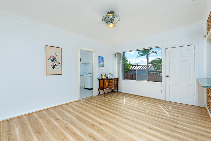 Photo - 22 Purcell Crescent, Lalor Park NSW 2147 - Image 7