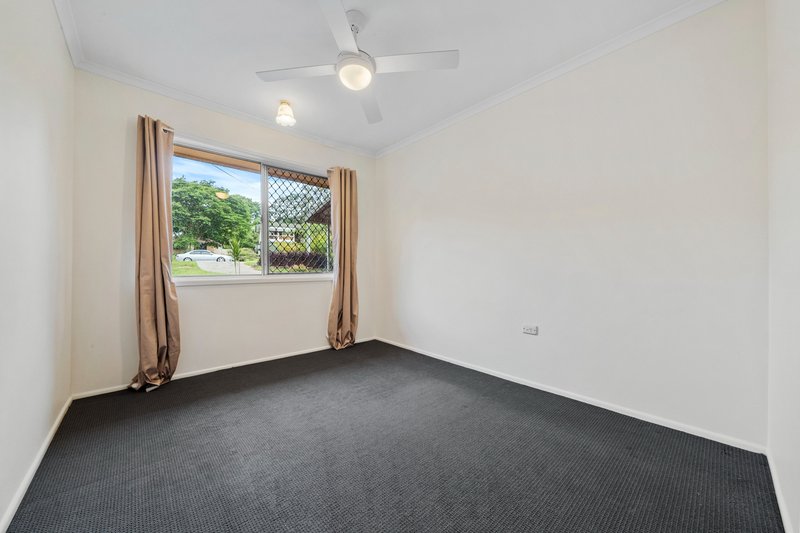 Photo - 22 Quarrian Crescent, Beenleigh QLD 4207 - Image 9