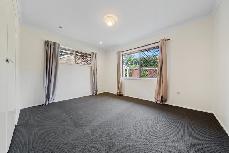 Photo - 22 Quarrian Crescent, Beenleigh QLD 4207 - Image 10