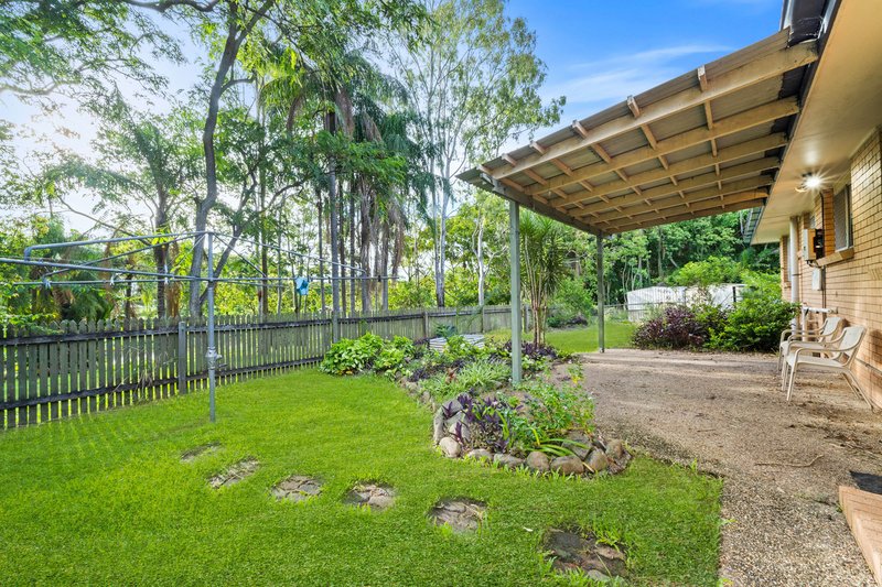 Photo - 22 Quarrian Crescent, Beenleigh QLD 4207 - Image 11