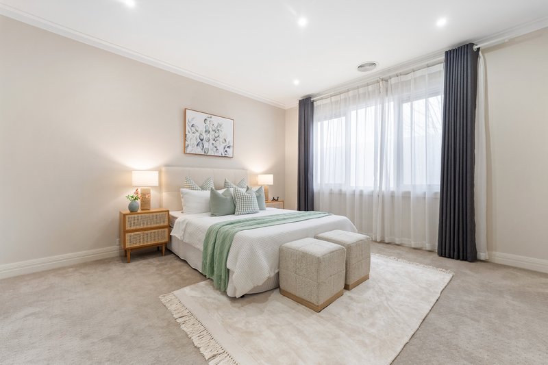 Photo - 22 Quixley Grove, Wantirna VIC 3152 - Image 12