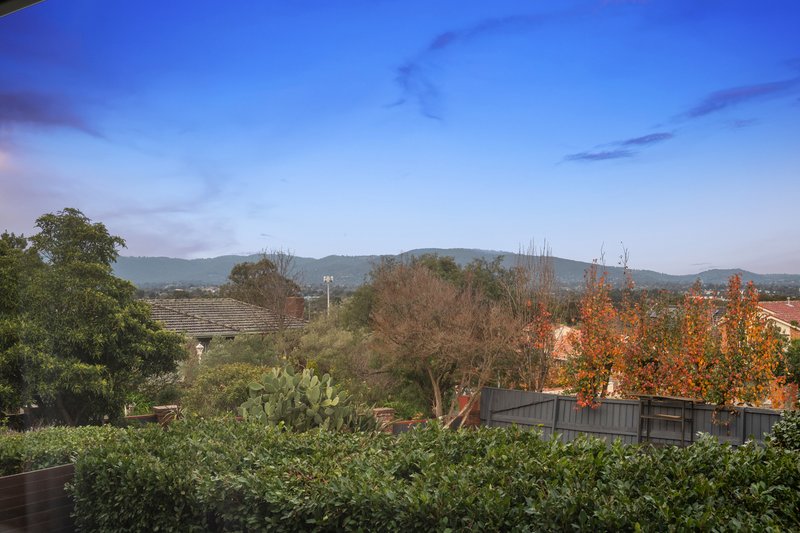Photo - 22 Quixley Grove, Wantirna VIC 3152 - Image 18