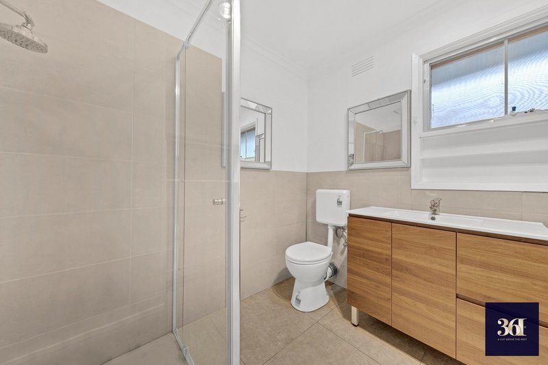 Photo - 2/2 Railway Avenue, Werribee VIC 3030 - Image 10