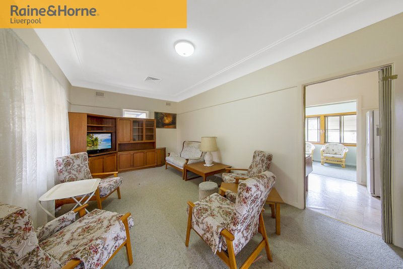 Photo - 22 Ravenswood Street, Canley Vale NSW 2166 - Image 6