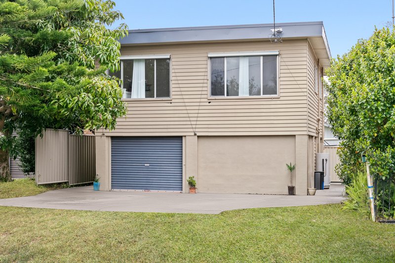 22 Ravenswood Street, Mannering Park NSW 2259