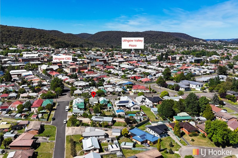 Photo - 22 Read Avenue, Lithgow NSW 2790 - Image 4
