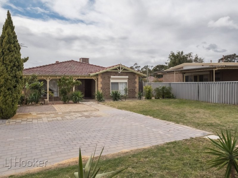 22 Redcliffe Street, East Cannington WA 6107