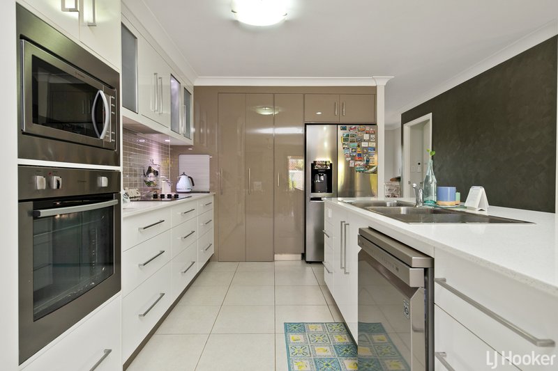 Photo - 22 Reddy Drive, Norman Gardens QLD 4701 - Image 4