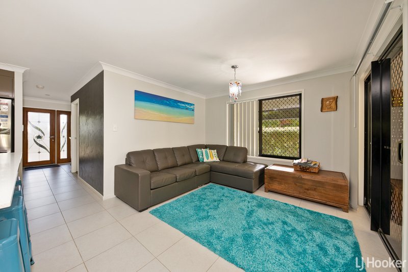 Photo - 22 Reddy Drive, Norman Gardens QLD 4701 - Image 6
