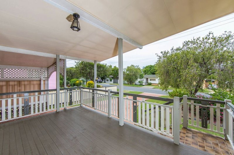 Photo - 22 Reedy St , Redcliffe QLD 4020 - Image 2