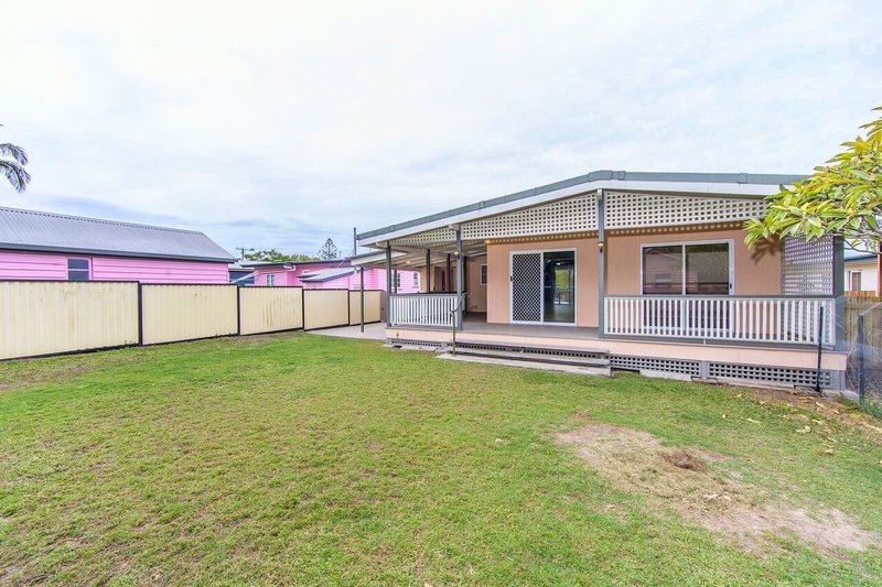 Photo - 22 Reedy St , Redcliffe QLD 4020 - Image 13