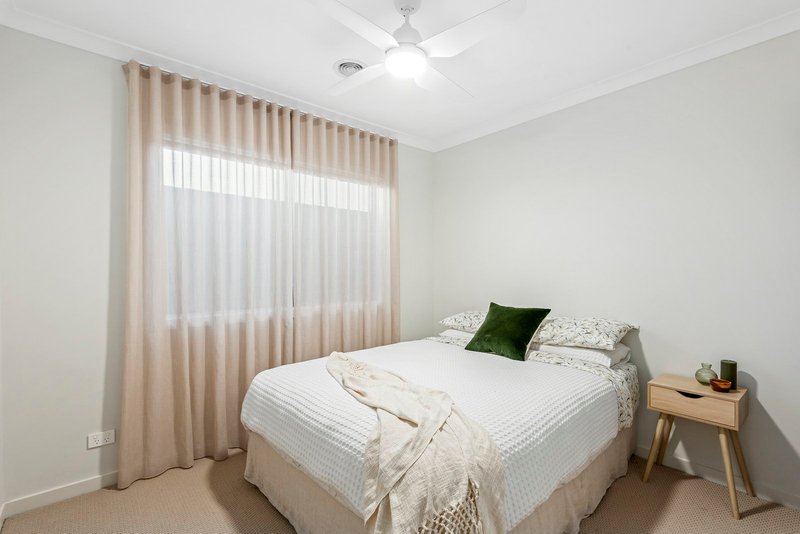 Photo - 22 Regal Road, St Leonards VIC 3223 - Image 10