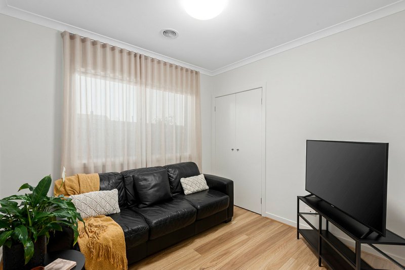 Photo - 22 Regal Road, St Leonards VIC 3223 - Image 11