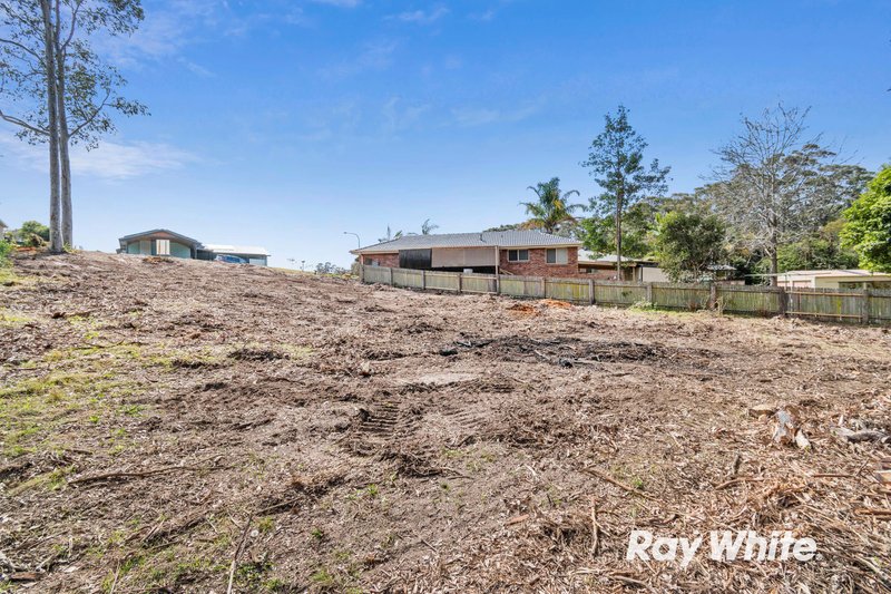 Photo - 22 Renee Crescent, Moruya Heads NSW 2537 - Image 4