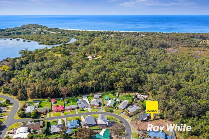 Photo - 22 Renee Crescent, Moruya Heads NSW 2537 - Image 6