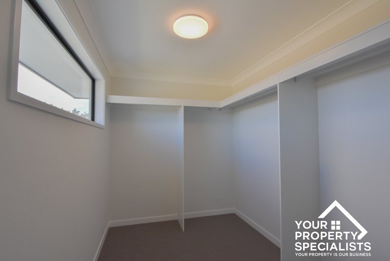 Photo - 22 Renwick Street, Catherine Field NSW 2557 - Image 5