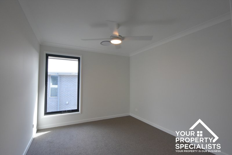 Photo - 22 Renwick Street, Catherine Field NSW 2557 - Image 10