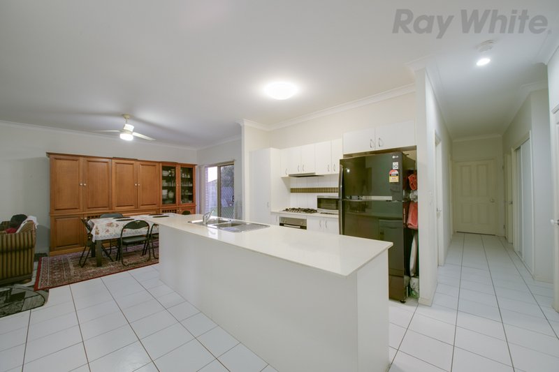 Photo - 22 Reynolds Close, Redbank Plains QLD 4301 - Image 2