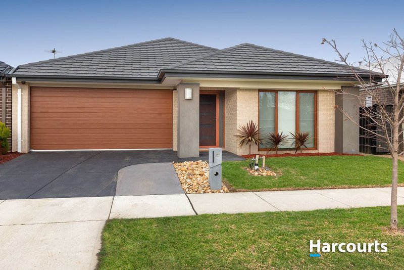 22 Rhynhurst Street, Clyde North VIC 3978