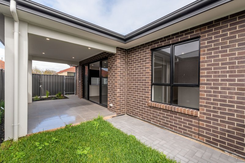 Photo - 2/2 Richardson Ave Avenue, Findon SA 5023 - Image 11