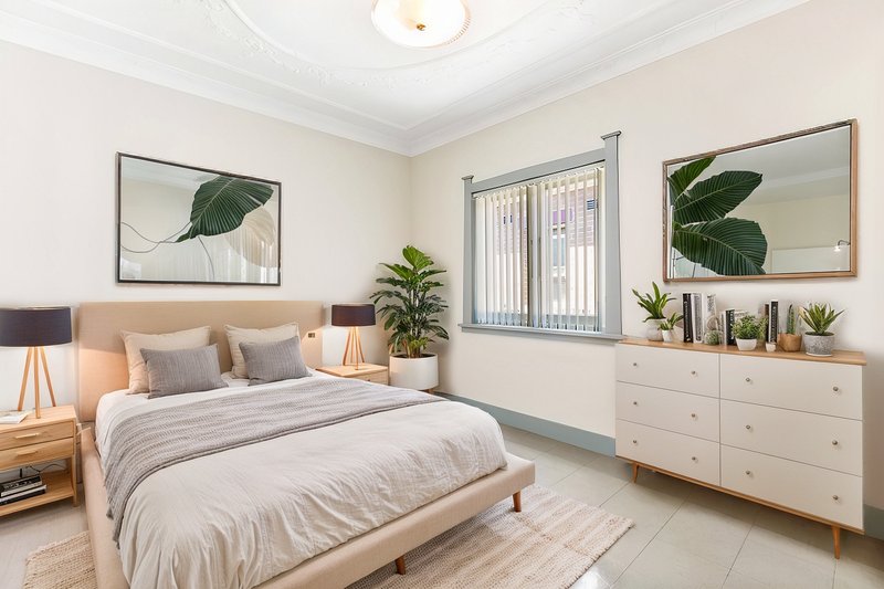 Photo - 22 Rickard Street, Rodd Point NSW 2046 - Image 5