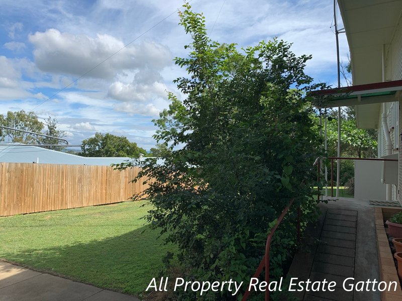 Photo - 22 Riddell Street, Gatton QLD 4343 - Image 6