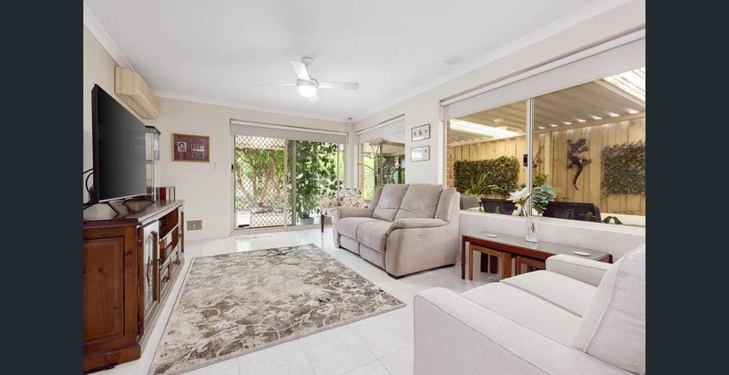 Photo - 22 Riverina Drive, Ellenbrook WA 6069 - Image 5