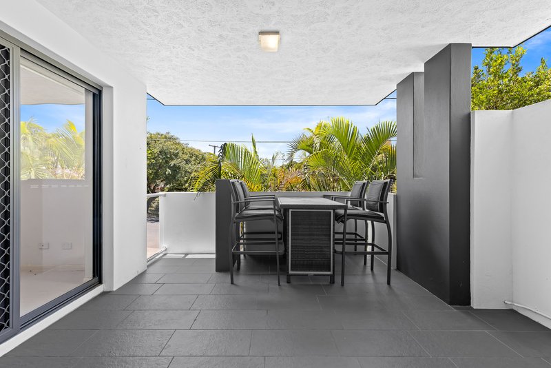 Photo - 2/2 Riverton Street, Clayfield QLD 4011 - Image 8