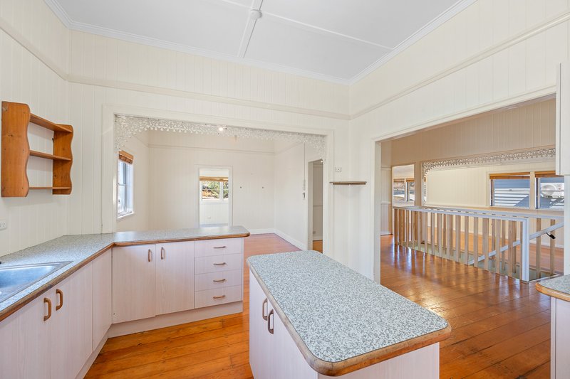 Photo - 22 Roberts Street, South Gladstone QLD 4680 - Image 5