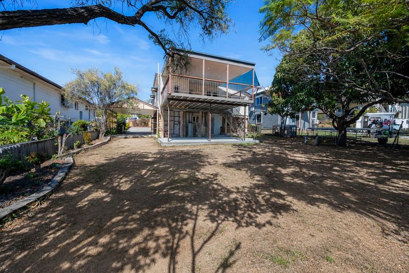 Photo - 22 Roberts Street, South Gladstone QLD 4680 - Image 16