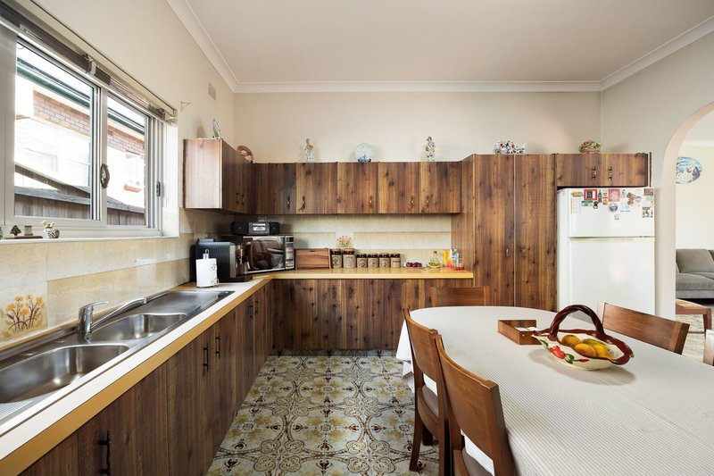 Photo - 22 Robinson Street, Croydon NSW 2132 - Image 7