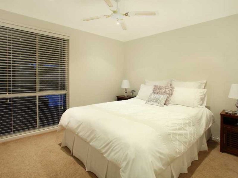 Photo - 22 Rosedale Place, Helensvale QLD 4212 - Image 14