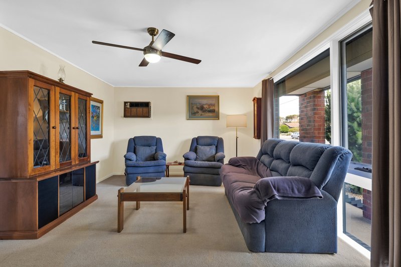 Photo - 22 Rosemary Terrace, Morphett Vale SA 5162 - Image 6