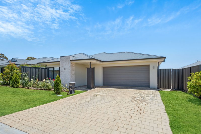 Photo - 22 Rosewater Circuit, Mount Barker SA 5251 - Image 2