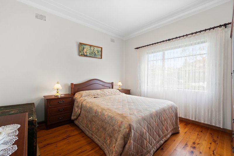 Photo - 22 Roslyn Street, Ashbury NSW 2193 - Image 9