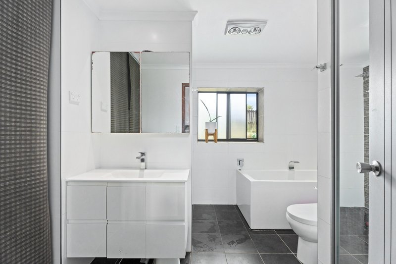 Photo - 22 Rouse Street, Worongary QLD 4213 - Image 9