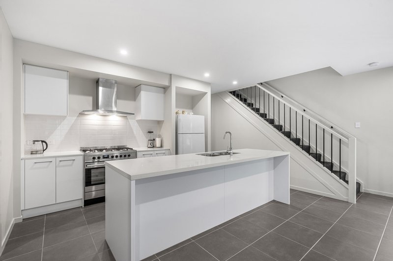 Photo - 22 Ruchi Place, Wynnum West QLD 4178 - Image 1