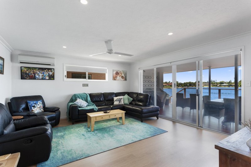 Photo - 22 Rumrunner Street, Mermaid Waters QLD 4218 - Image 11