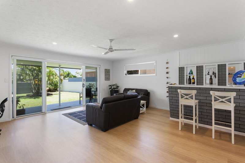 Photo - 22 Rumrunner Street, Mermaid Waters QLD 4218 - Image 13