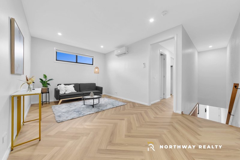 Photo - 22 Ruthven Crescent, Lalor VIC 3075 - Image 12