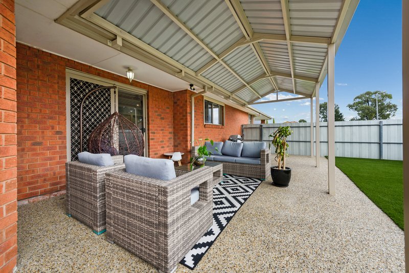 Photo - 22 Rye Court, Delahey VIC 3037 - Image 17