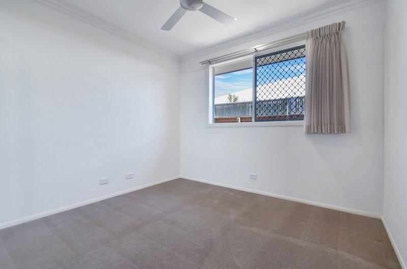 Photo - 22 Saint Pauls Avenue, Pelican Waters QLD 4551 - Image 12