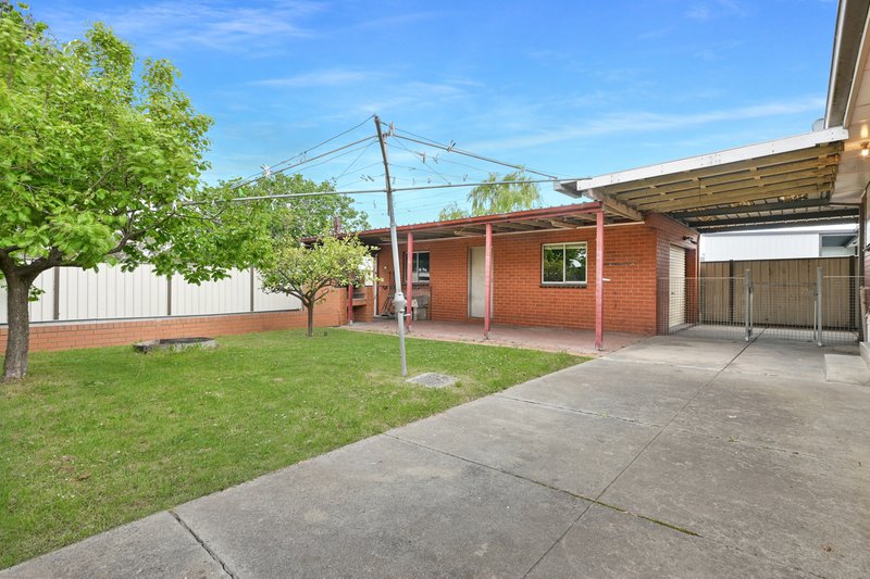 Photo - 22 Samuel Drive, Campbellfield VIC 3061 - Image 14