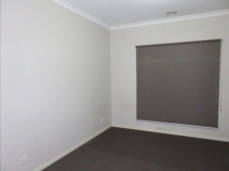 Photo - 22 San Cristobal Pass, Epping VIC 3076 - Image 9