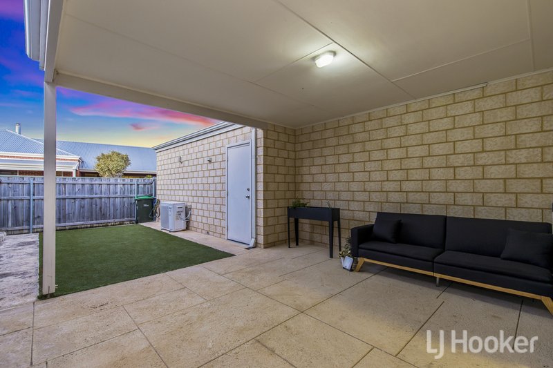 Photo - 22 Sandbar Street, Yanchep WA 6035 - Image 15