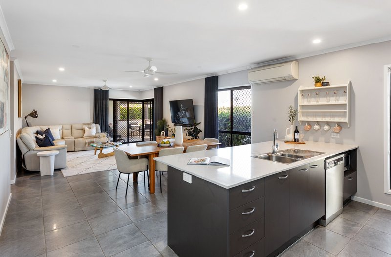 Photo - 22 Sandpiper Street, Nudgee QLD 4014 - Image 5