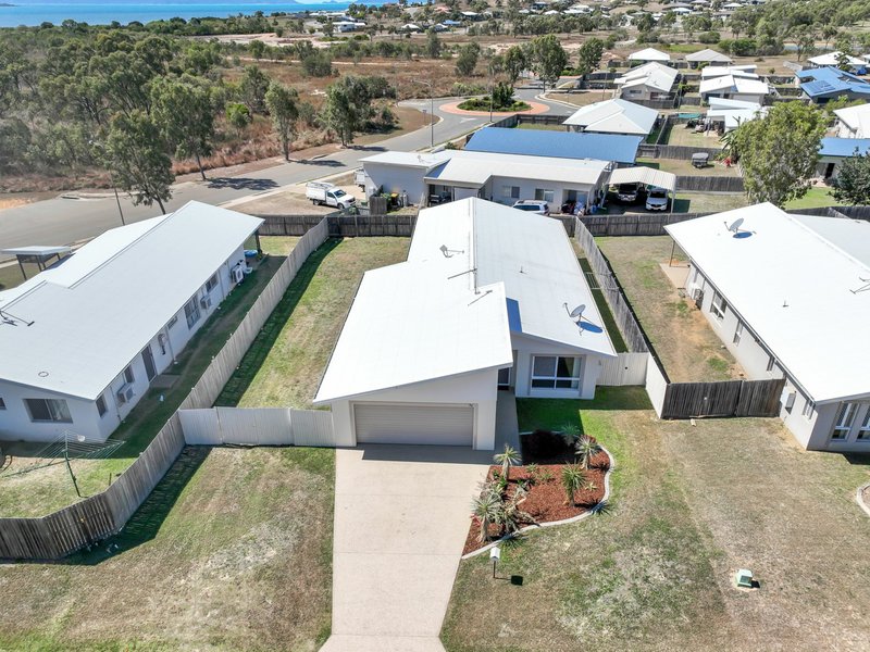 Photo - 22 Sapphire Crescent, Bowen QLD 4805 - Image 8