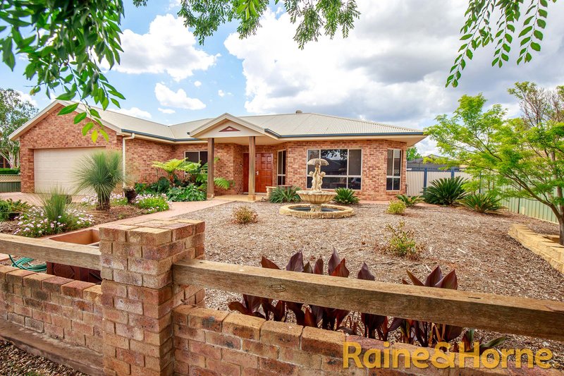 22 Savoy Place, Dubbo NSW 2830