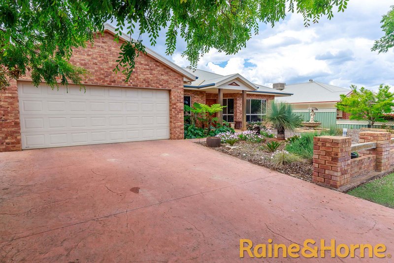 Photo - 22 Savoy Place, Dubbo NSW 2830 - Image 2